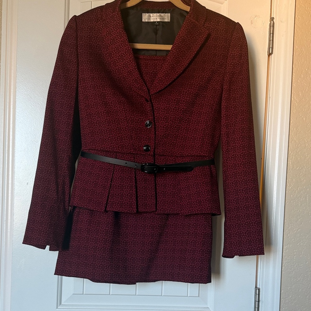 Tahari Burgundy Peplum Blazer with Matching Skirt size 6